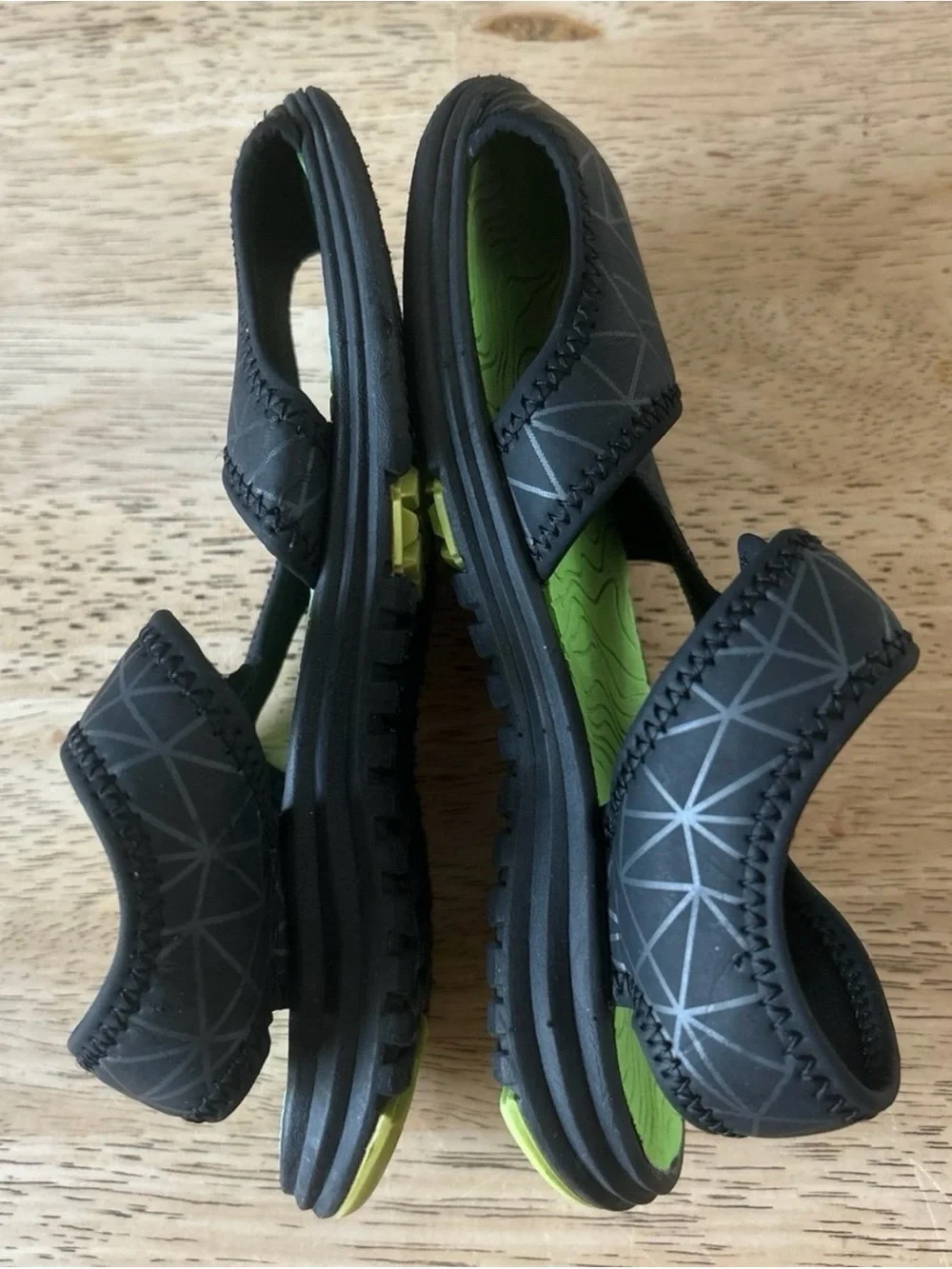 Teva Kids Black & Green Adjustable Sports Sandals, Size 13, Good Condition.